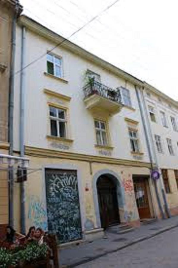 Квартира Подобово Біля Площі Ринок Вулиця Староєврейська 17 Lviv Eksteriør bilde