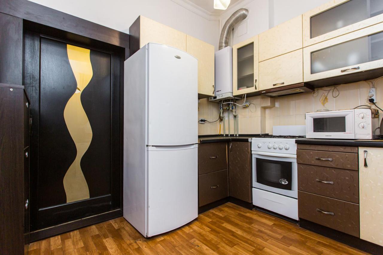 Квартира Подобово Біля Площі Ринок Вулиця Староєврейська 17 Lviv Eksteriør bilde